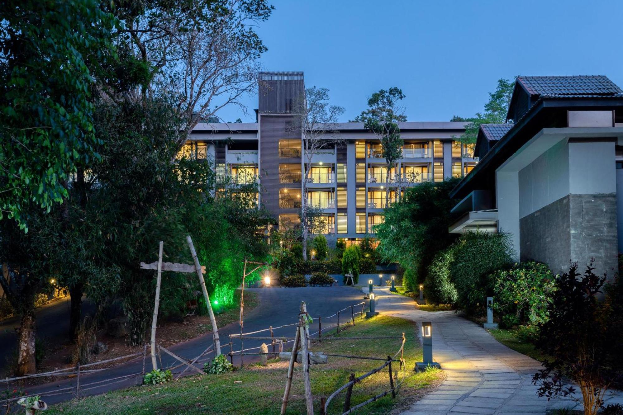 The Mountain Courtyard Thekkady Otel Dış mekan fotoğraf
