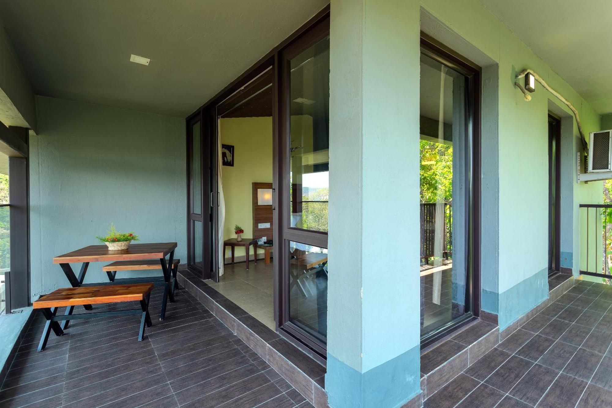 The Mountain Courtyard Thekkady Otel Dış mekan fotoğraf