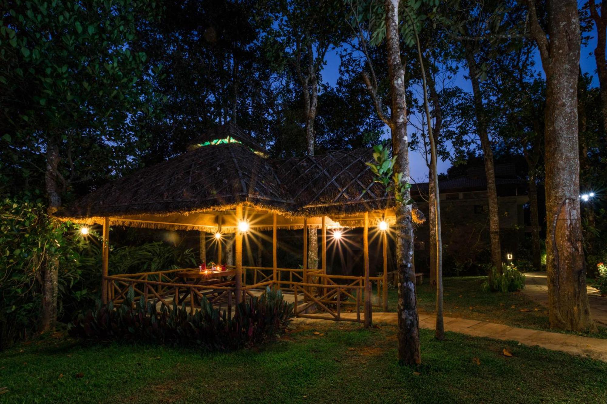 The Mountain Courtyard Thekkady Otel Dış mekan fotoğraf