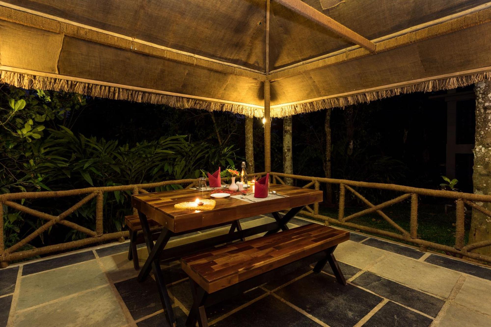 The Mountain Courtyard Thekkady Otel Dış mekan fotoğraf